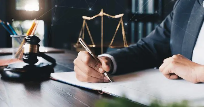 Tamper-proofing Legal Documents