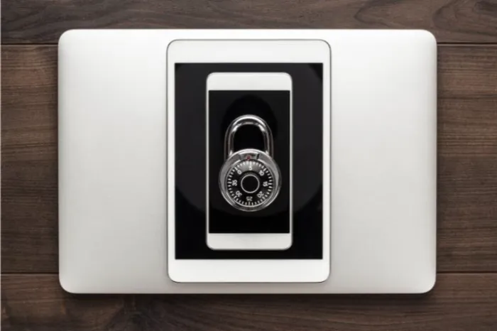 Immutable and Transparent Data Security with Blockchain
