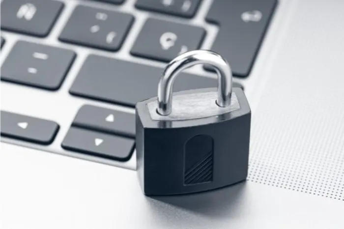 Encryption & Validation with Blockchain