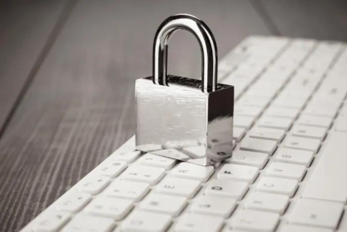 Secure and Effortless Document Sharing with Blockchain QR Codes
