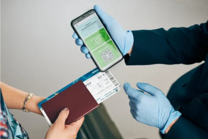 Secure Certificates with Blockchain Trust and Traceability