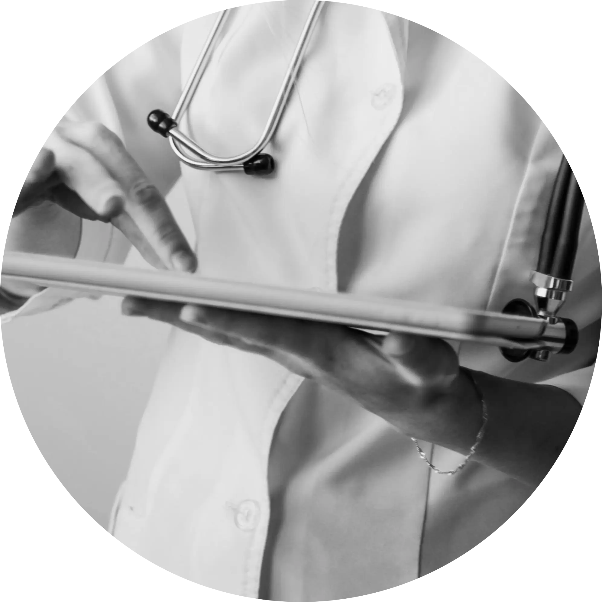 66955fb8e9feab11e6209d11_664f9f15aa694c209d891243_ThePastPresentandFutureofTechnologyinHealthcare